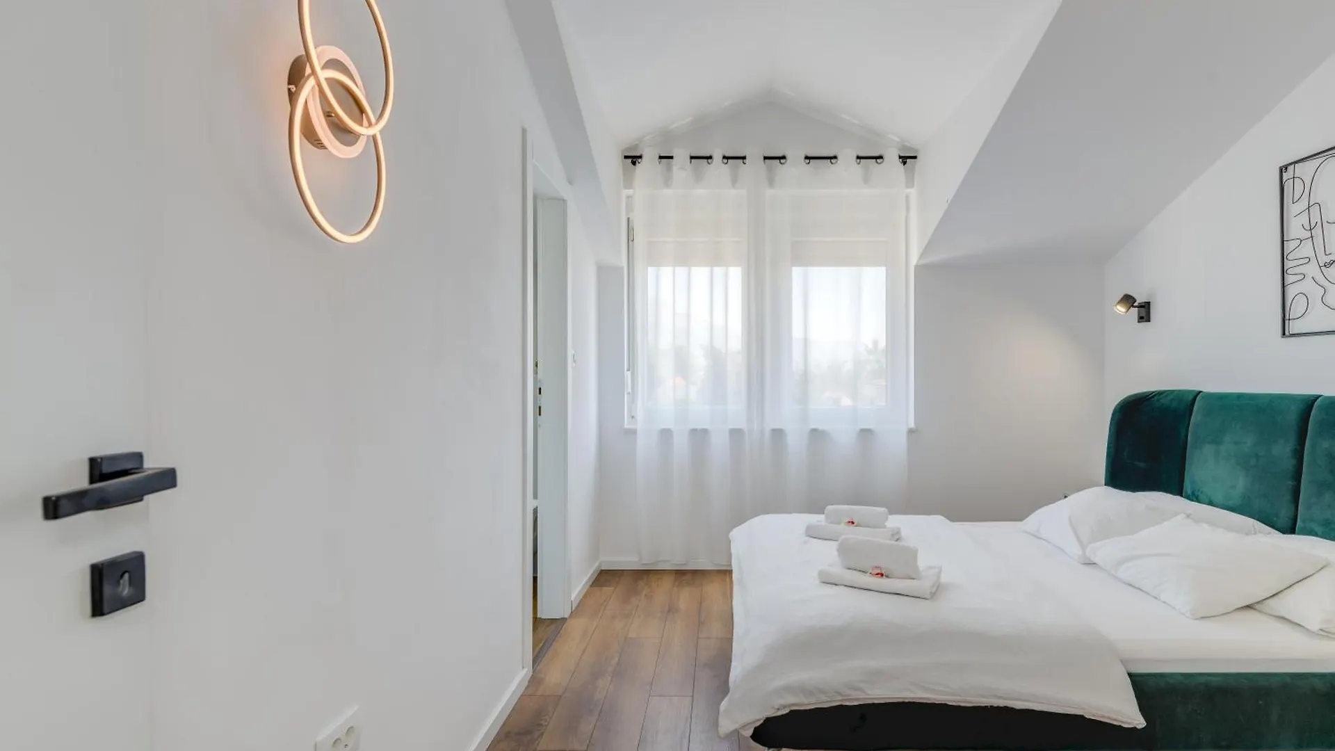 Light Loft Apartment Kastela