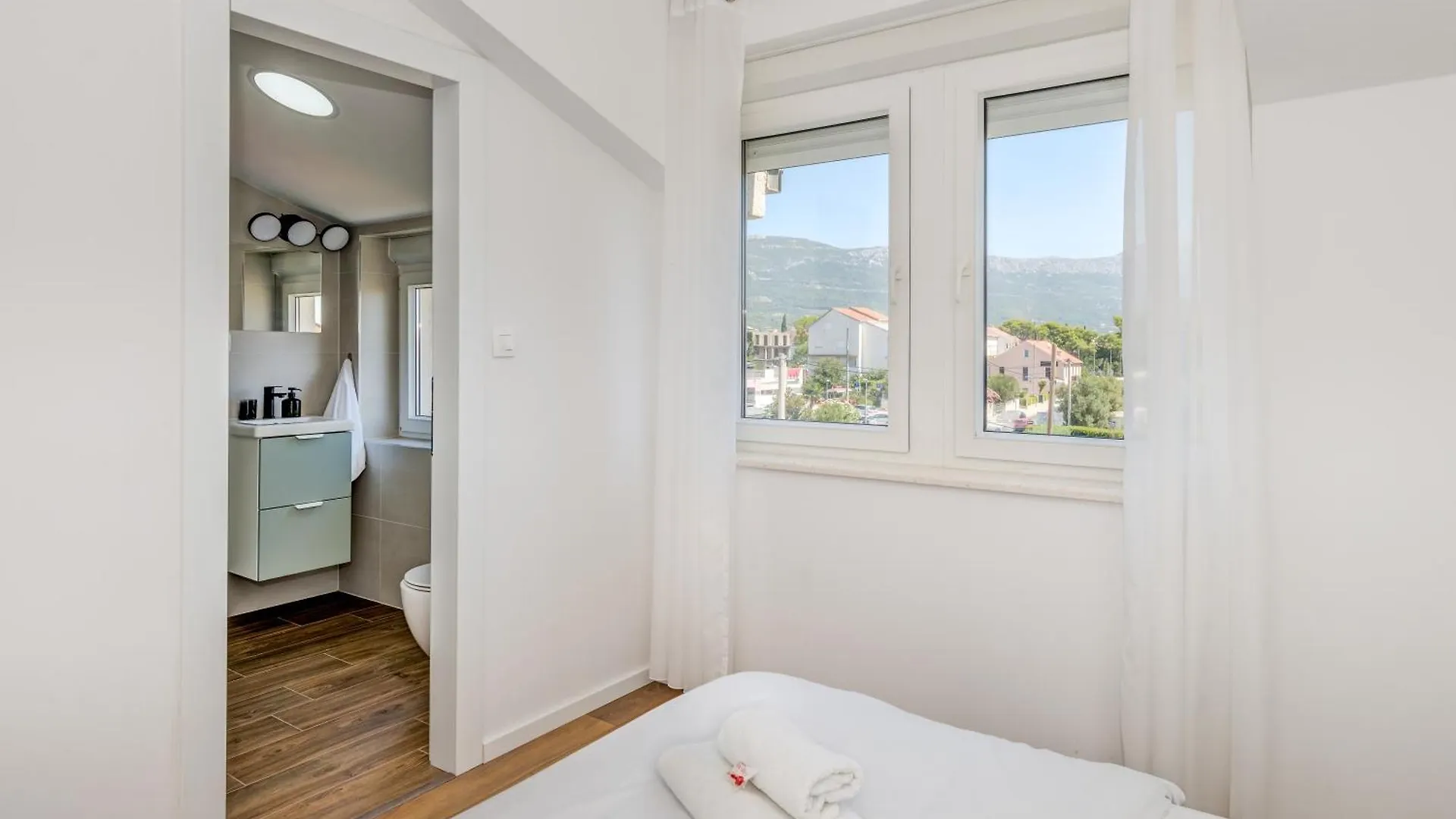 Light Loft Apartment Kastela